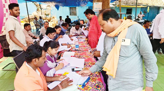 नपं के डेली सब्जी मार्केट के पास बनी 12 दुकानों की नीलामी