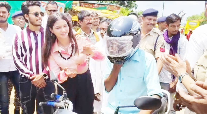 दुर्घटनाओं से बचने के लिए यातायात नियमों का पालन करना बेहद जरूरी-एसपी