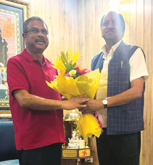 रायपुर में केंद्रीय विवि खोलने प्रधान से सांसद की चर्चा रायपुर में केंद्रीय विवि खोलने प्रधान से सांसद की चर्चा