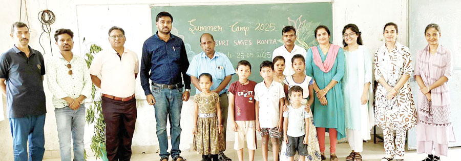 सांस्कृतिक एवं कौशल विकास की गतिविधियों में जुटे विद्यार्थी