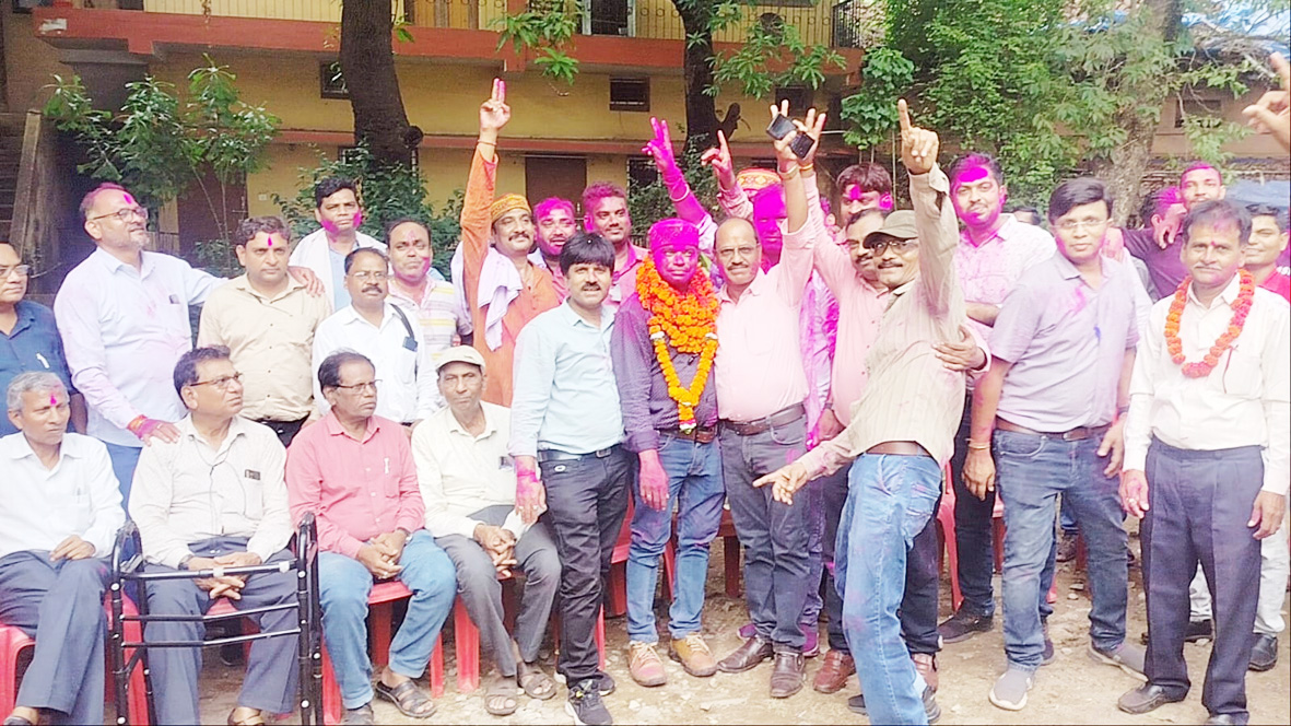 जिला सहकारी केन्द्रीय बैंक कर्मचारी संघ दुर्ग के रोहित वर्मा अध्यक्ष बने जिला सहकारी केन्द्रीय बैंक कर्मचारी संघ दुर्ग के रोहित वर्मा अध्यक्ष बने