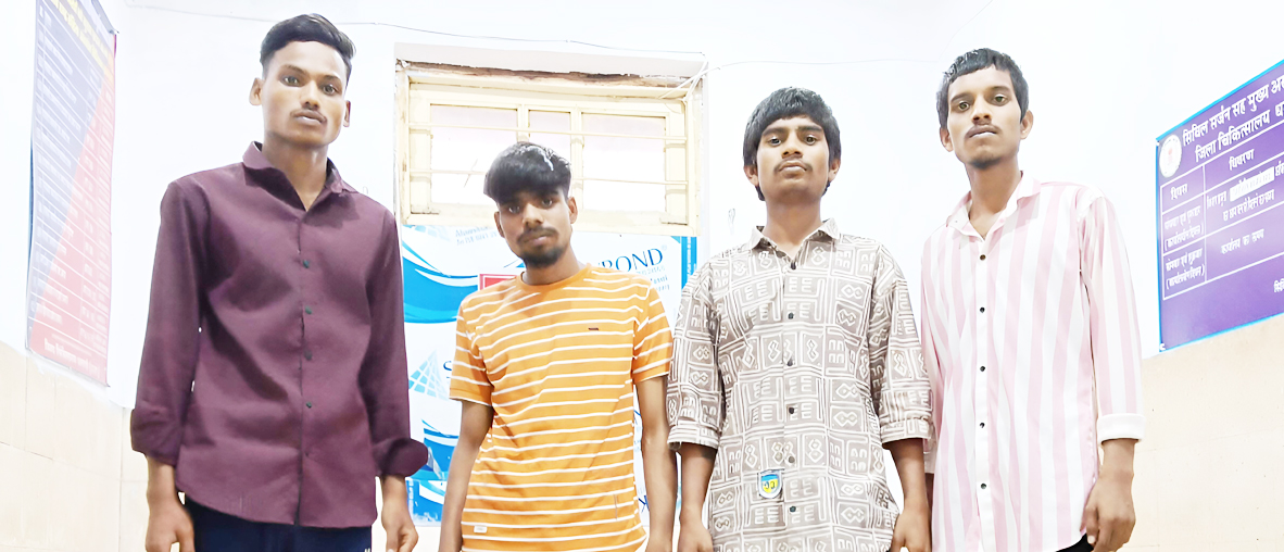 गंगरेल में माता के दर्शन करने जा रहे कांकेर के श्रद्धालु से लूट, 2 नाबालिग समेत 6 गिरफ्तार गंगरेल में माता के दर्शन करने जा रहे कांकेर के श्रद्धालु से लूट, 2 नाबालिग समेत 6 गिरफ्तार