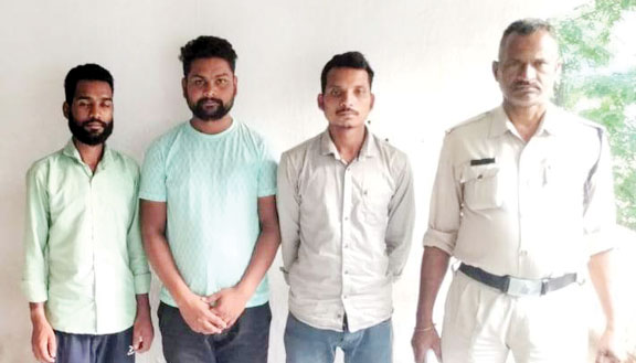 म्यूल अकाउंट व फर्जी सिम से साइबर ठगी, 3 आरोपी गिरफ्तार