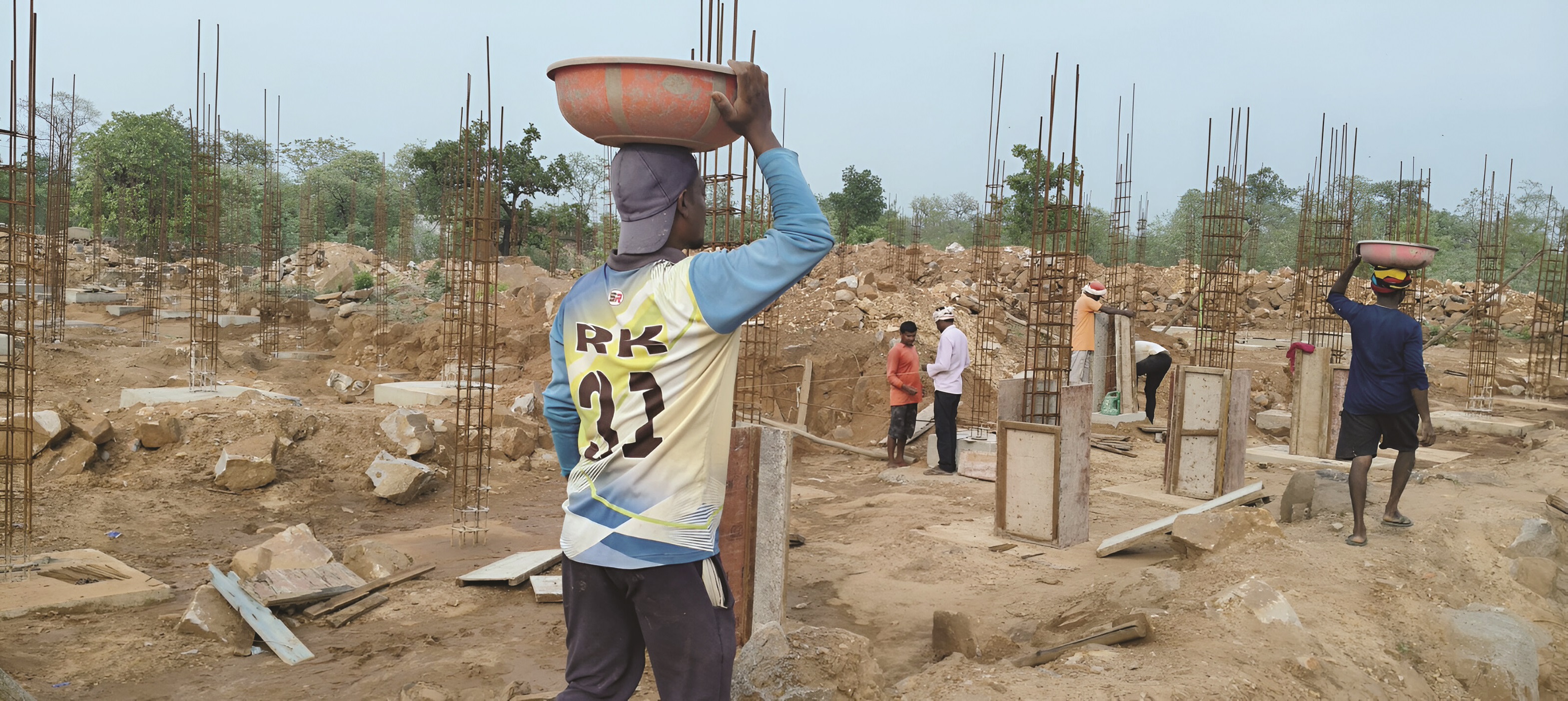 कमार बच्चों के लिए बाजार कुर्रीडीह में 1.38 करोड़ में बन रहा 50 सीटर छात्रावास