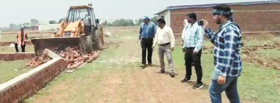 दो सौ अवैध प्लाटिंग पर कार्यवाही