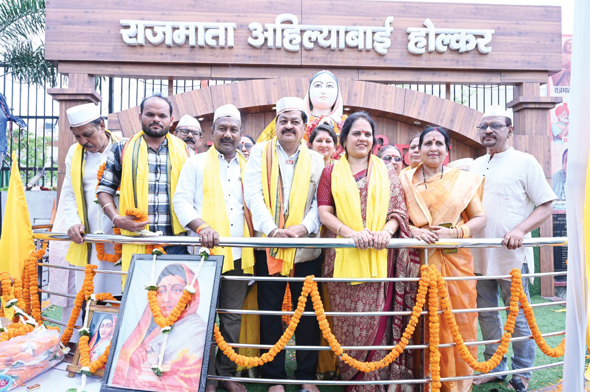 अहिल्या बाई होल्कर जयन्ती पर श्रद्धांजलि पौधरोपण भी अहिल्या बाई होल्कर जयन्ती पर श्रद्धांजलि पौधरोपण भी