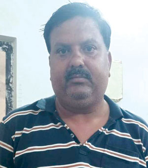 चिटफण्ड कम्पनी का 5 वर्षो से फरार डायरेक्टर गिरफ्तार चिटफण्ड कम्पनी का 5 वर्षो से फरार डायरेक्टर गिरफ्तार