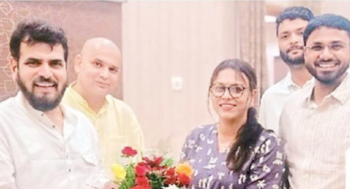 खादी केवल वस्त्र नहीं बल्कि ये देश की संस्कृति व स्वावलंबन का प्रतीक-राकेश