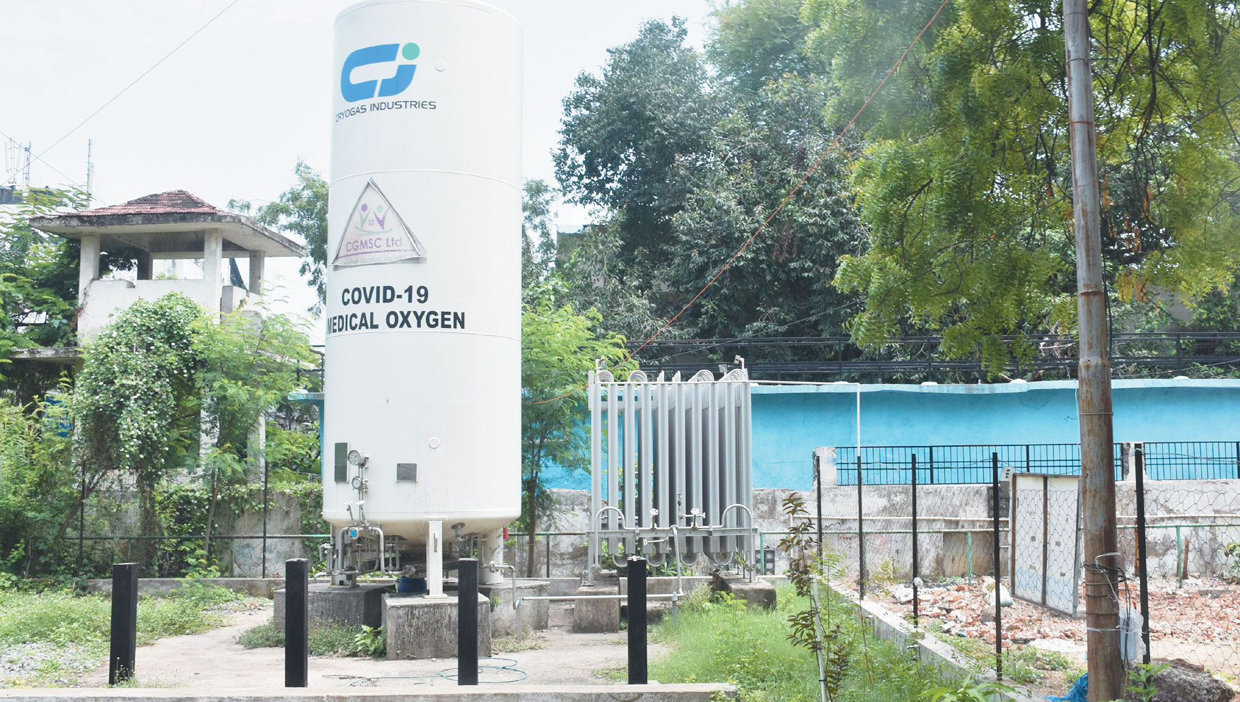 दम तोड़ चुका ऑक्सीजन प्लांट दम तोड़ चुका ऑक्सीजन प्लांट