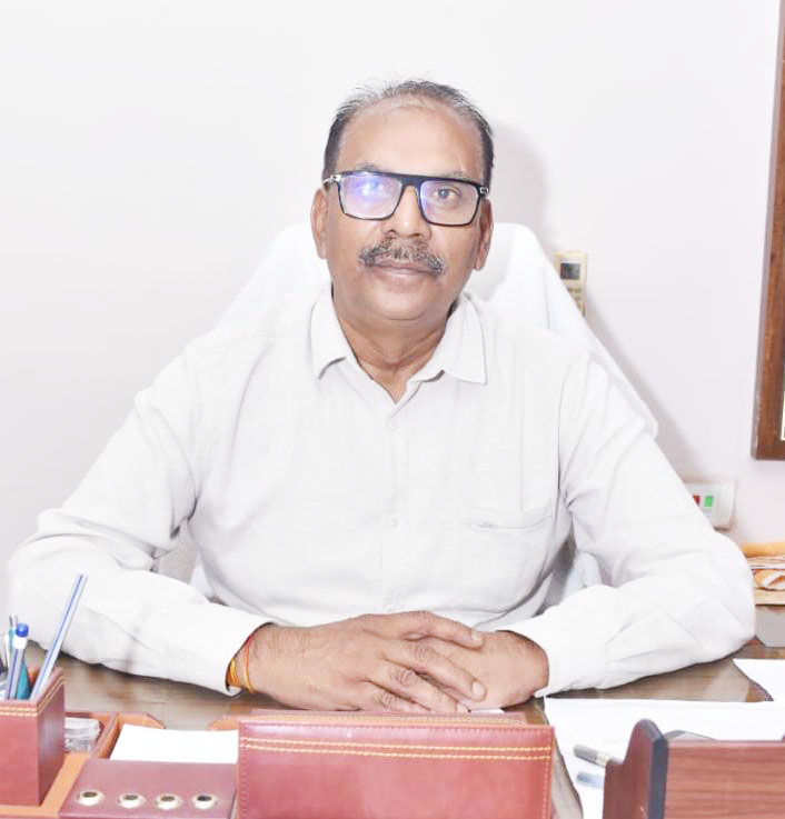 अतिशेष शिक्षकों के समायोजन से शिक्षकों की कमी होगी पूरी-डीईओ