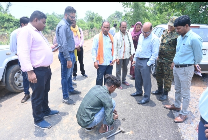 गांवों में पहुंचकर निर्माण कार्यों का कलेक्टर ने किया निरीक्षण गांवों में पहुंचकर निर्माण कार्यों का कलेक्टर ने किया निरीक्षण