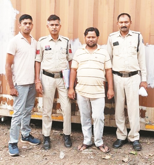 कंटेनर चोरी, आरोपी गिरफ्तार