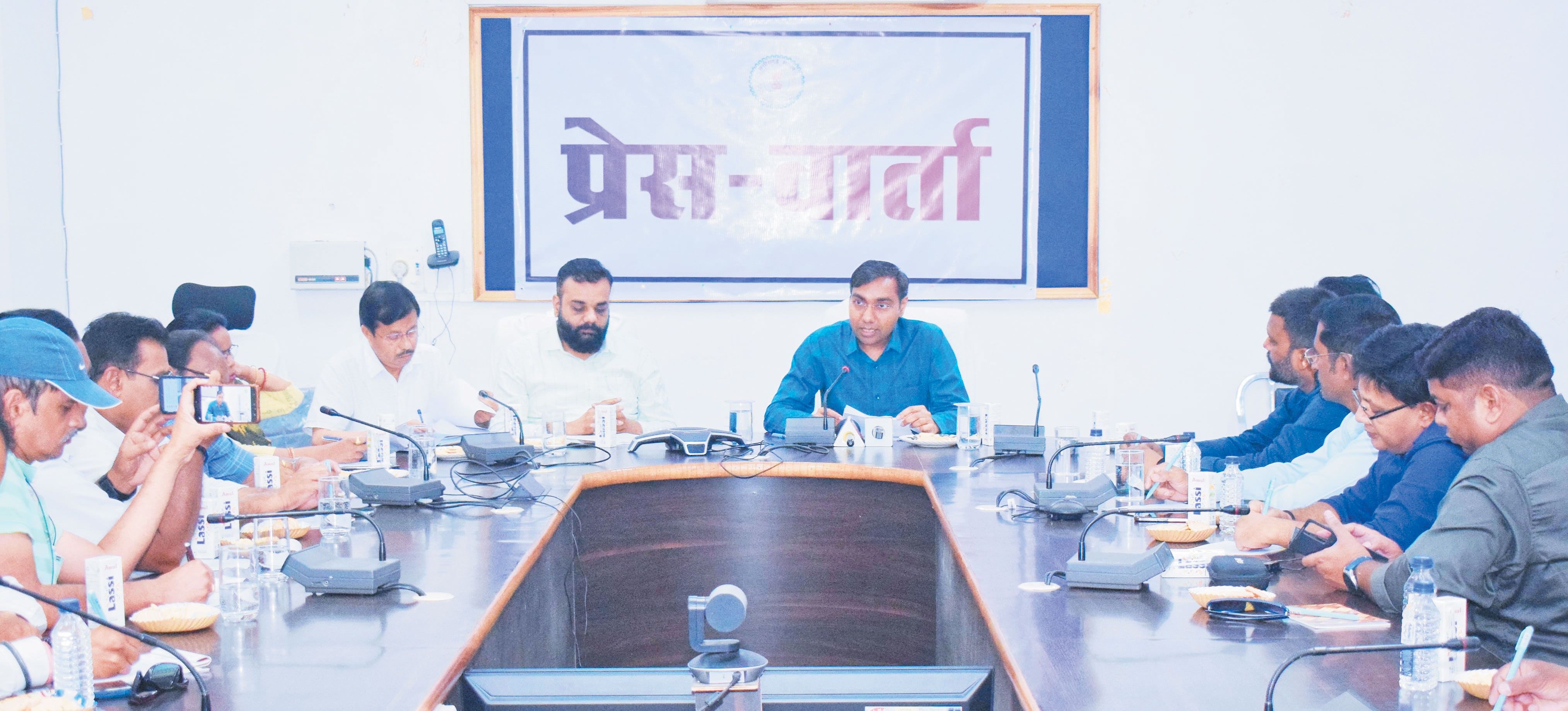 जिले में शिक्षा व्यवस्था को बेहतर और समावेशी