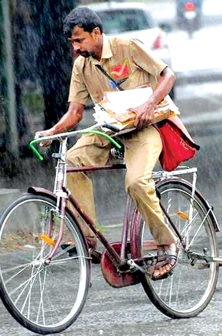 जोमेटो और स्विगी की तरह घर पहुंचेंगी डाक सेवाएं