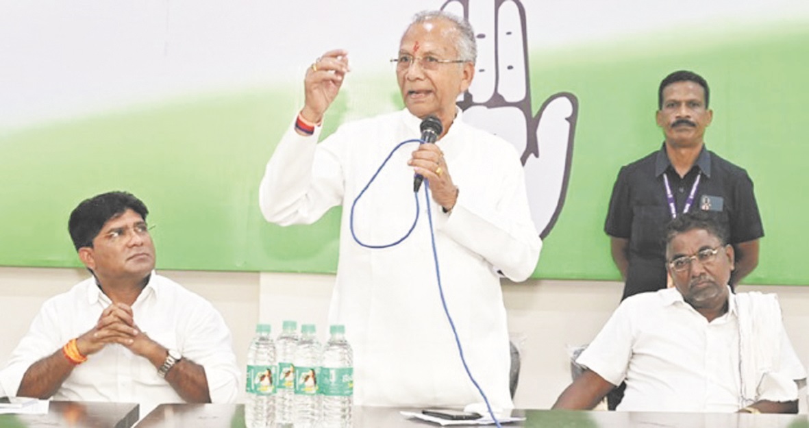 भाजपा सरकार अंबेडकर के संविधान को बदलना चाहती है-ताम्रध्वज