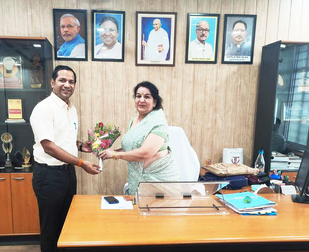 संगीत विवि को मिला नया कुलसचिव, पदभार संभाला