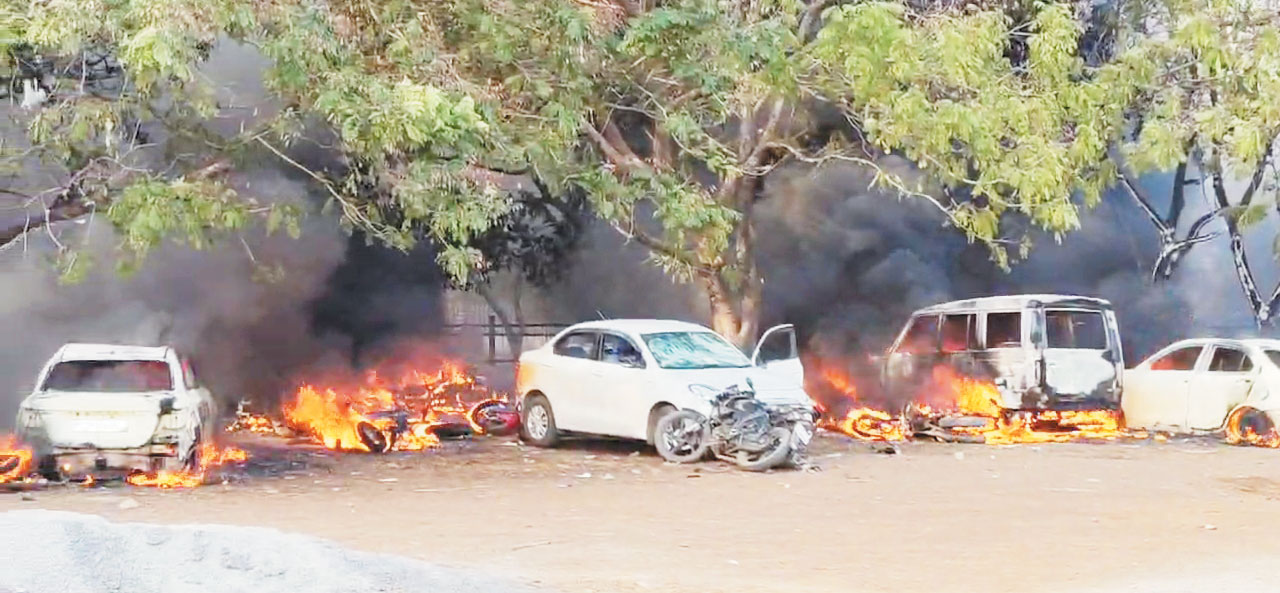  कलेक्टोरेट में अग्निकांड को एक साल पूरे हो चुके, लेकिन न तो न्यायिक जांच रिपोर्ट सामने आई न ही दोषियों पर कार्रवाई हुई