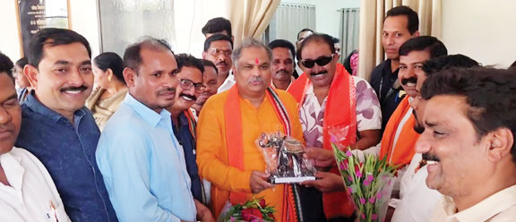 राज्य बेवरेज कॉरपोरेशन के अध्यक्ष श्रीनिवास राव मद्दी का कोण्डागांव आगमन,  स्वागत