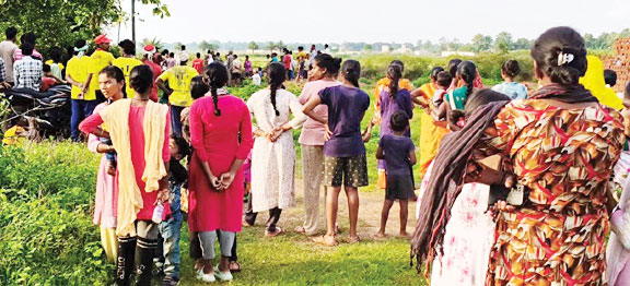  डंडे से पीट-पीटकर पड़ोसी की हत्या