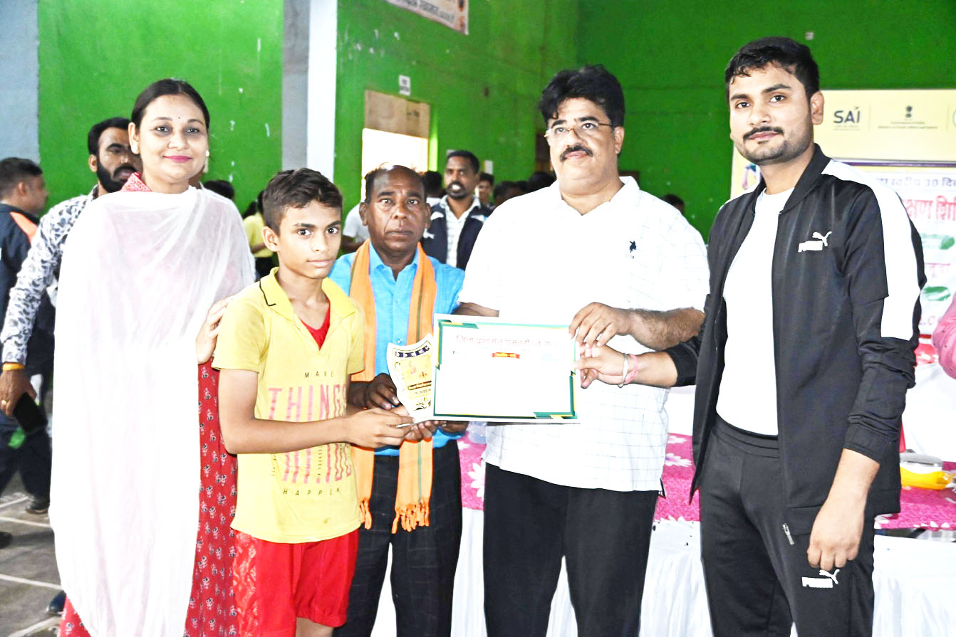 बच्चों को पढऩा जितना जरूरी, उतना ही खेलना भी जरूरी-महापौर