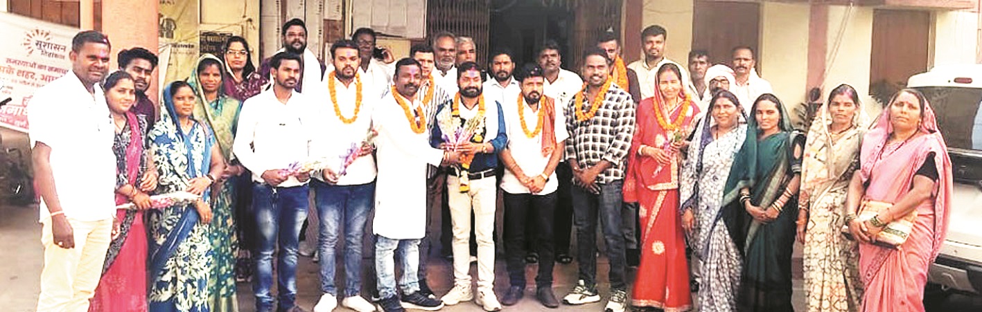 युगलकिशोर जनपद सरपंच संघ अध्यक्ष, धर्मेन्द्र व अरुण  उपाध्यक्ष बने