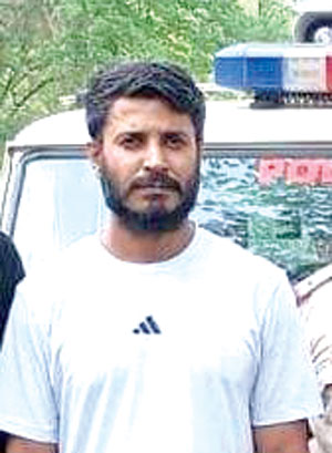 छावनी बना हिस्ट्रीशीटर जमन को किया गिरफ्तार