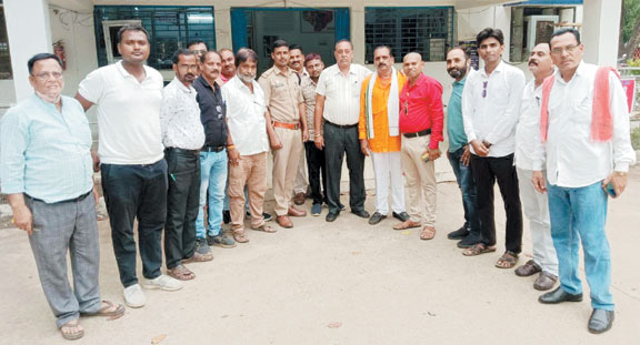 टीआई से मिले पत्रकार, समस्याओं पर चर्चा