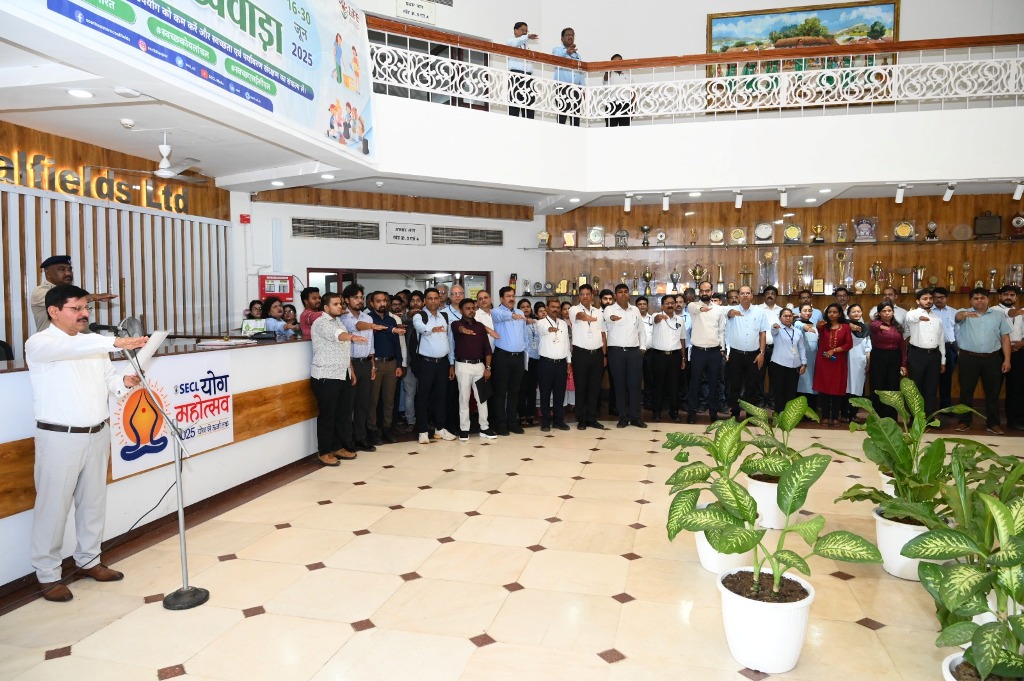 एसईसीएल मुख्यालय में स्वच्छता पखवाड़े की शुरुआत, सीएमडी ने दिलाई शपथ