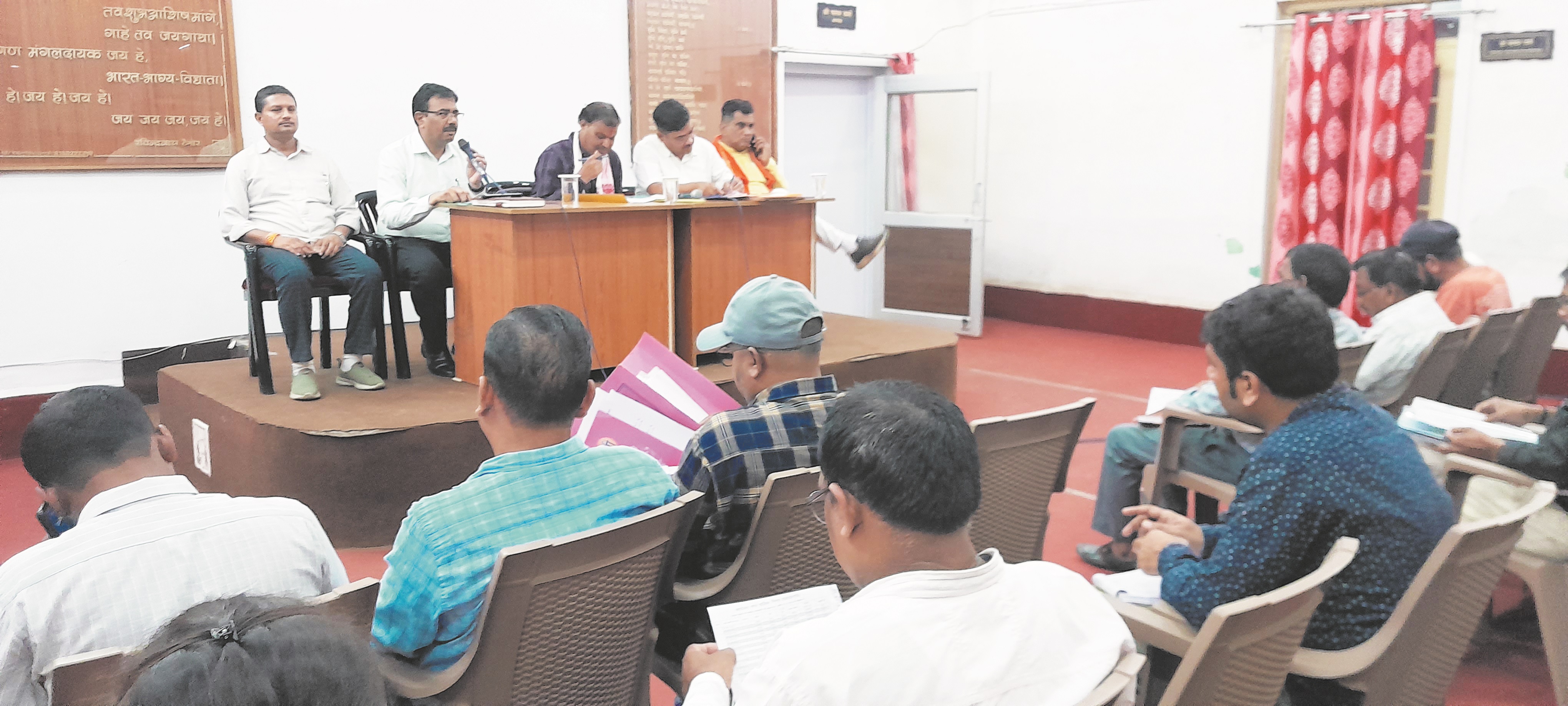 मोबाइल टॉवर, होर्डिंग्स व नए निर्माण से वसूले संपत्तिकर - मेयर