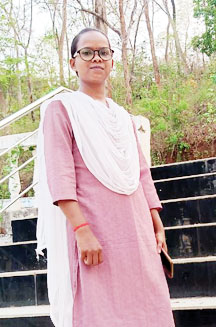 ट्रैक्टर ने स्कूटी सवार शिक्षिका को रौंदा, मौत