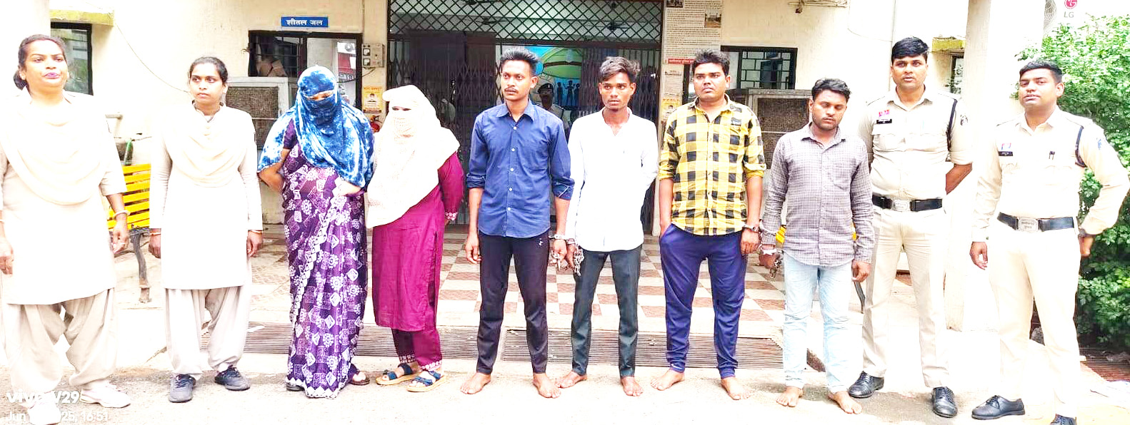 महीनों की रेकी के बाद सूने मकान में की चोरी