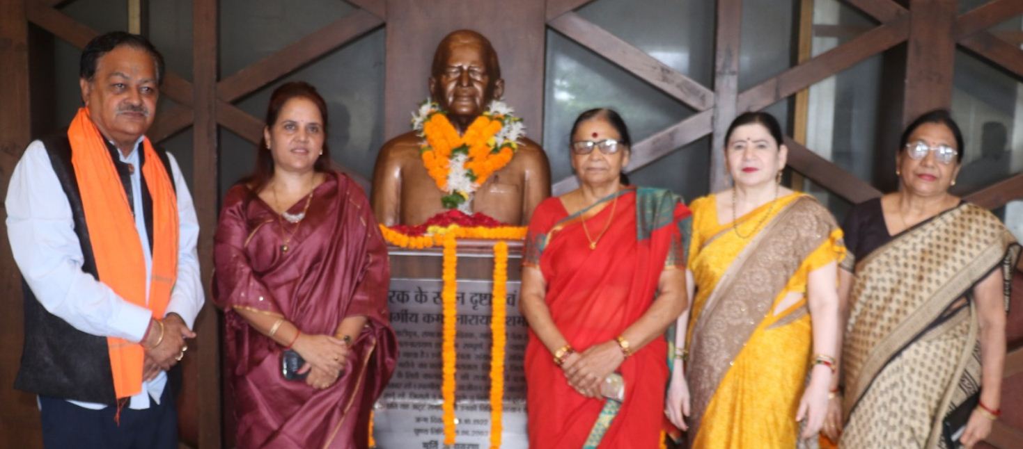 पुण्यतिथि पर सेनानी कमल नारायण शर्मा को श्रद्धांजलि