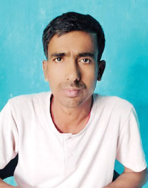 किडनी बीमारी से जूझ रहे युवक के परिजनों ने लगाई मदद की गुहार