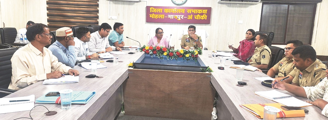 अवैध रेत उत्खनन व शराब बिक्री पर करें कड़ी कार्रवाई-कलेक्टर