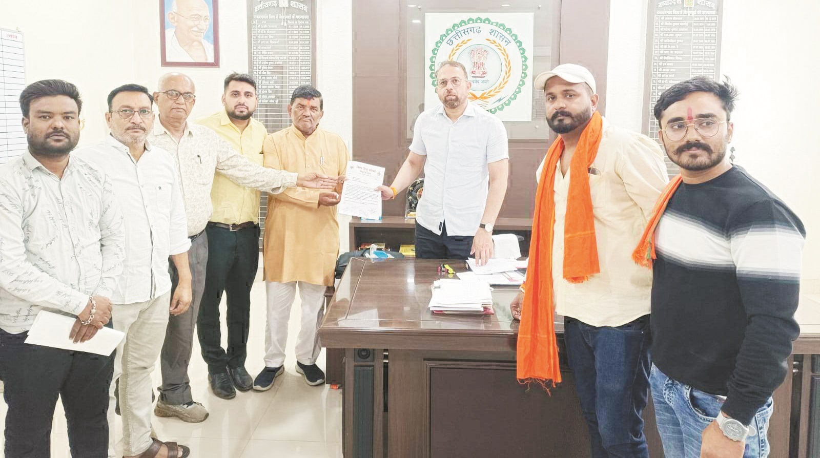 पशु चिकित्सकों की लचर व्यवस्था सुधारने की मांग