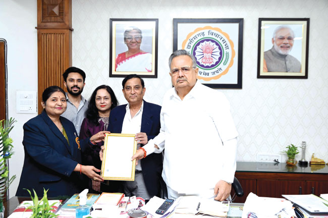 डॉ. सुनील कालड़ा गोल्डन बुक ऑफ वर्ल्ड रिकार्ड से सम्मानित