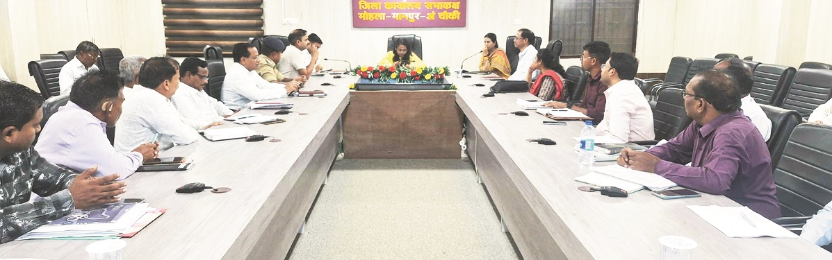 किसानों को न हो खाद बीज की समस्या- कलेक्टर