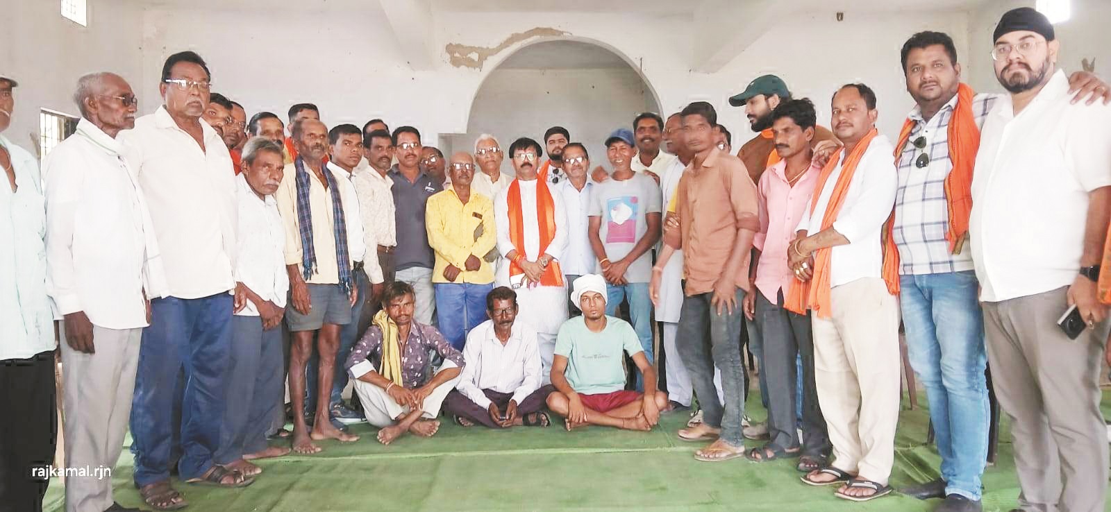 मोहड़ गोलीकांड पीडि़तों से भाजपा जिलाध्यक्ष ने की चर्चा