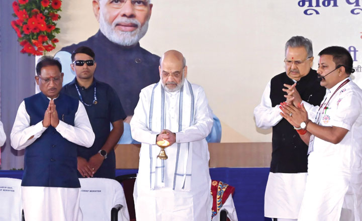 नक्सलियों को बारिश में सोने नहीं देंगे-शाह