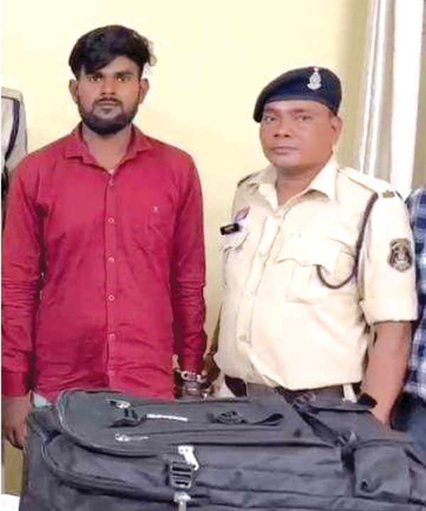  नुवापाड़ा से गांजा लेकर ग्वालियर जा रहा युवक गिरफ्तार