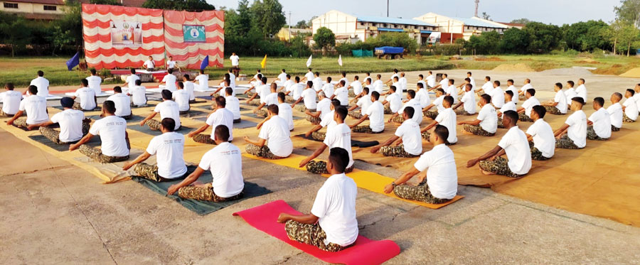 आईटीबीपी जवानों ने किया योगाभ्यास, दिया ‘एक धरती - एक स्वास्थ्य’ का संदेश