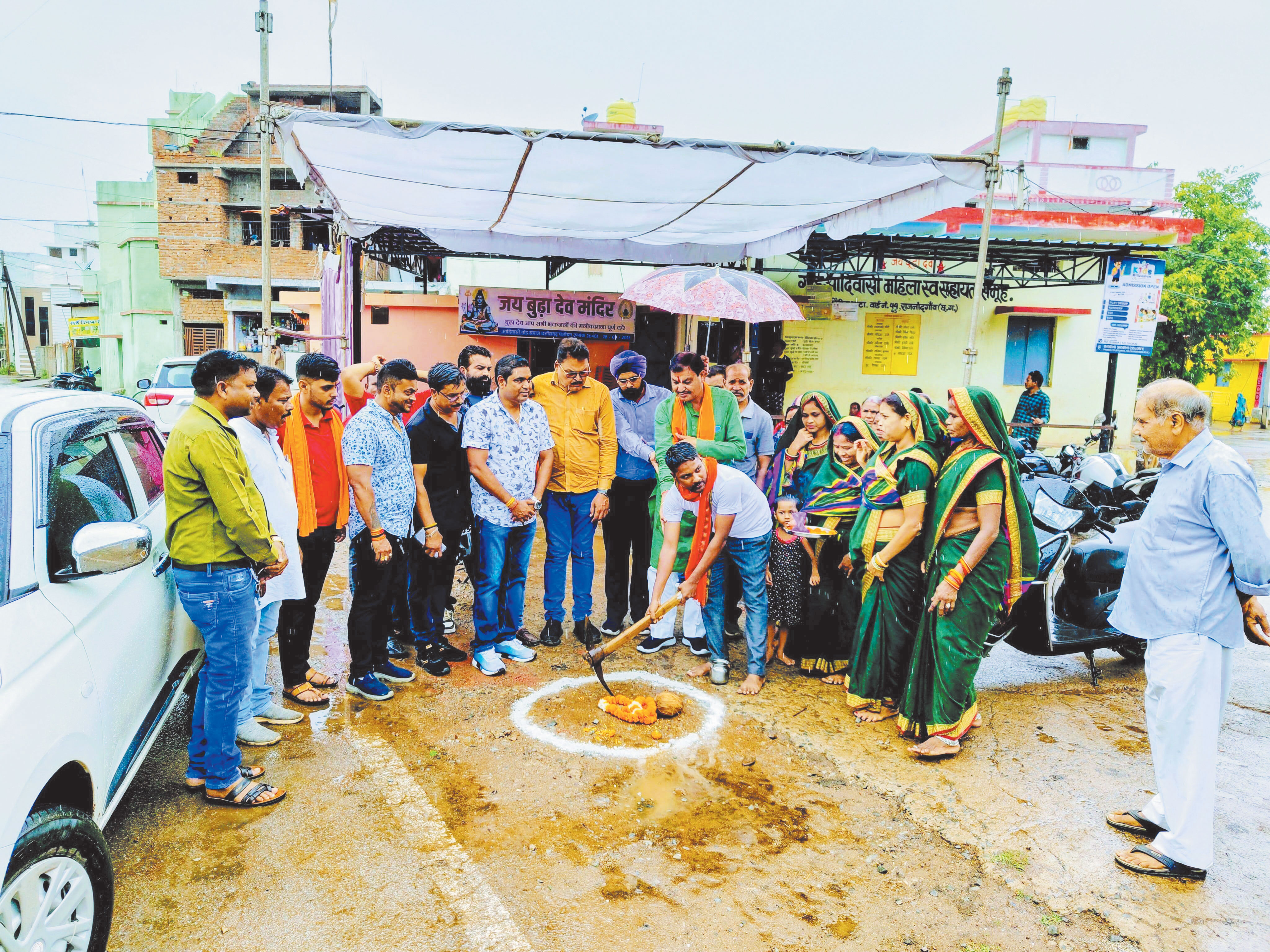 रोड-नाली निर्माण का महापौर ने किया भूमिपूजन