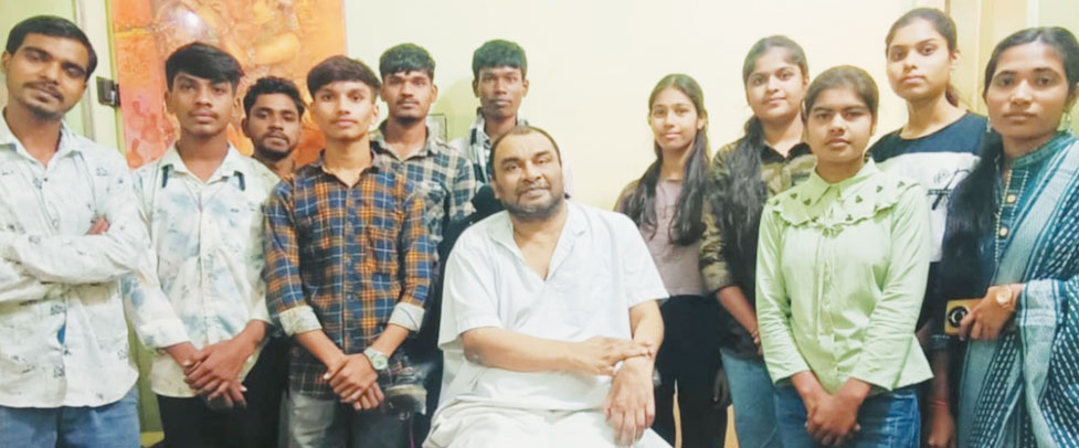 बसंत के शिष्यों ने दी संगीत विवि में प्रतियोगी परीक्षा