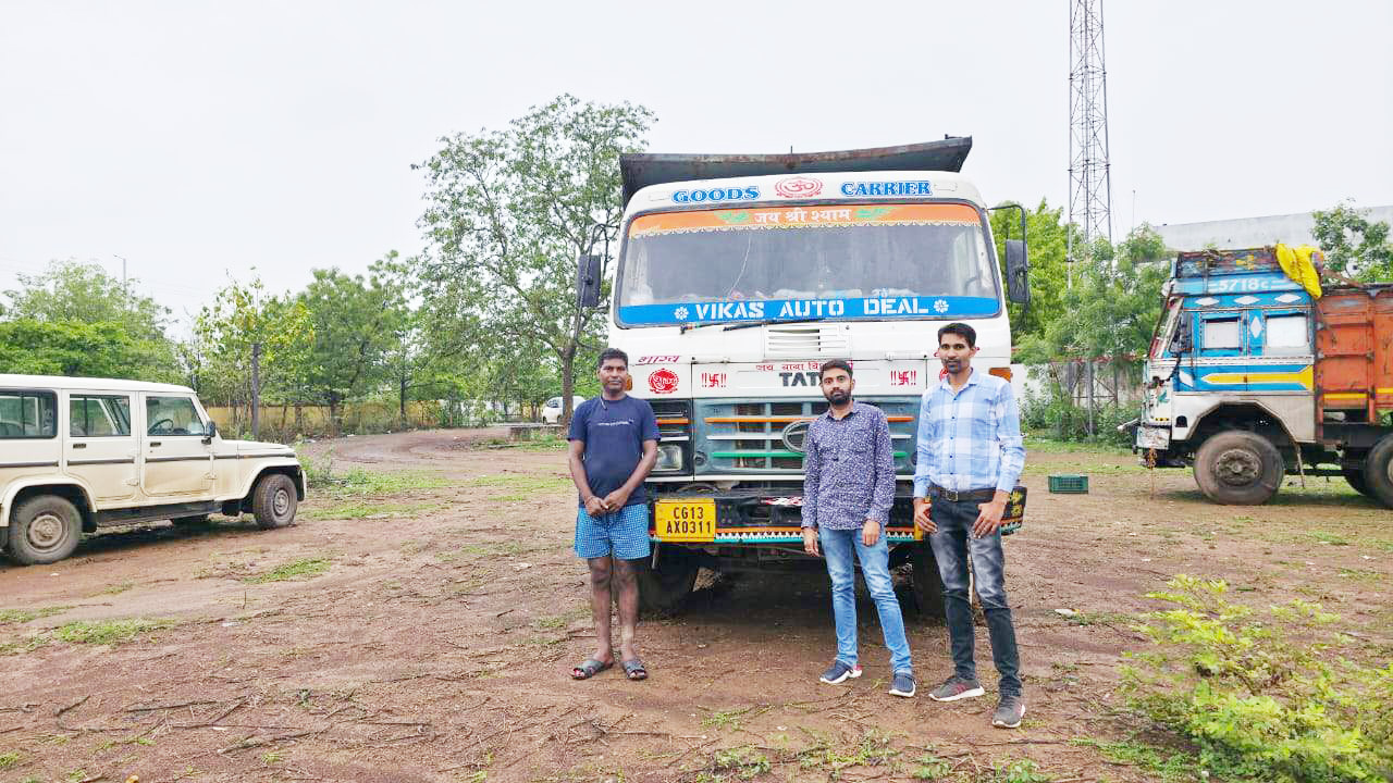 अवैध रेत परिवहन कई गाडिय़ां जब्त