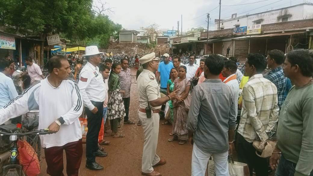 यातायात नियमों का उल्लंघन, सख्ती से होगी कानूनी कार्रवाई