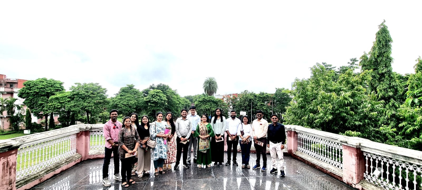 प्रशिक्षु डिप्टी कलेक्टरों का संगीत विवि का अध्ययन भ्रमण प्रशिक्षु डिप्टी कलेक्टरों का संगीत विवि का अध्ययन भ्रमण