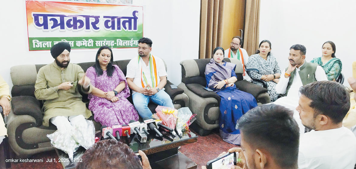  किसान जवान संविधान तीनों असुरक्षित-जरिता