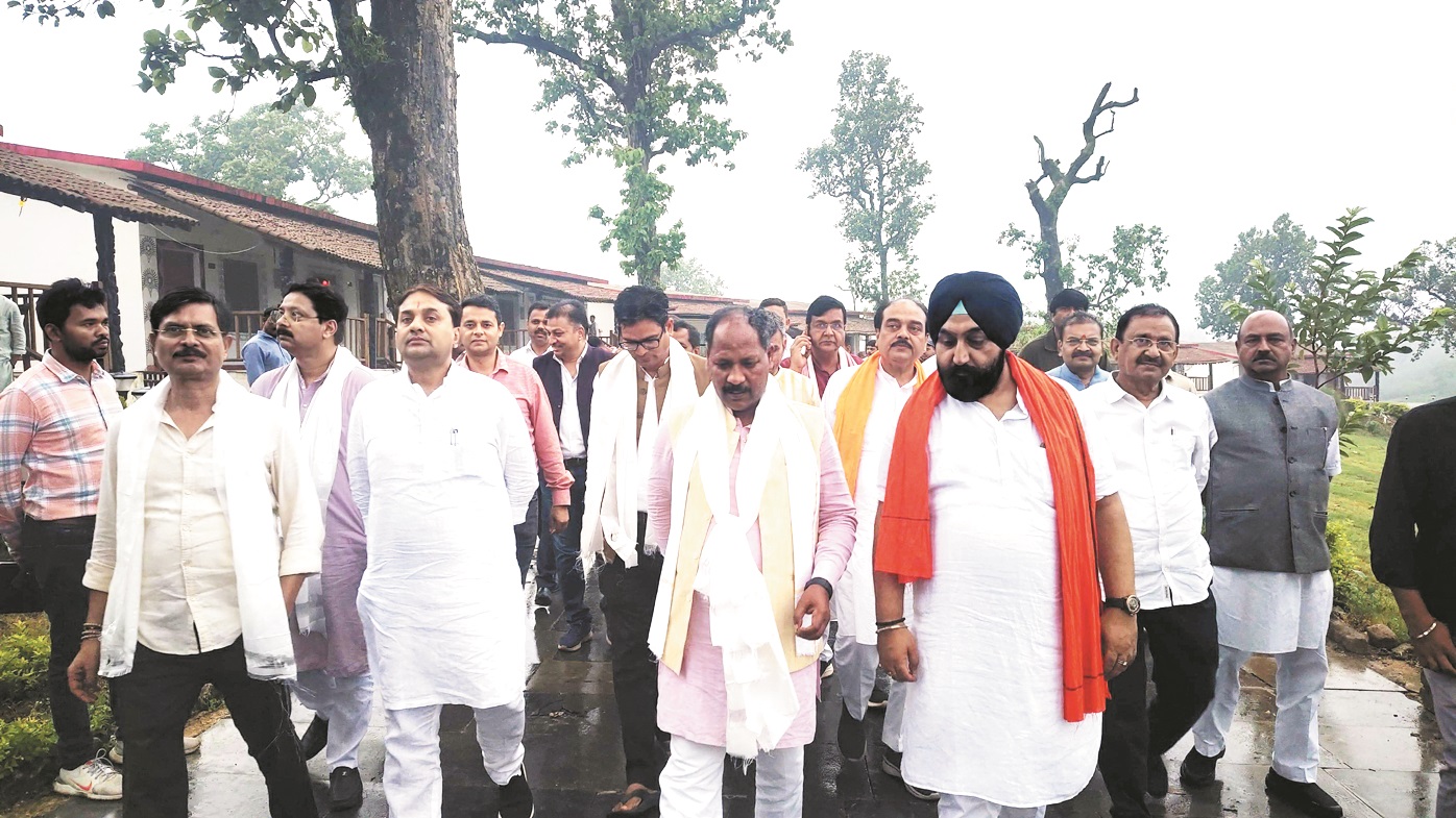 पर्यटकीय विकास को नई दिशा देने पर जोर पर्यटकीय विकास को नई दिशा देने पर जोर