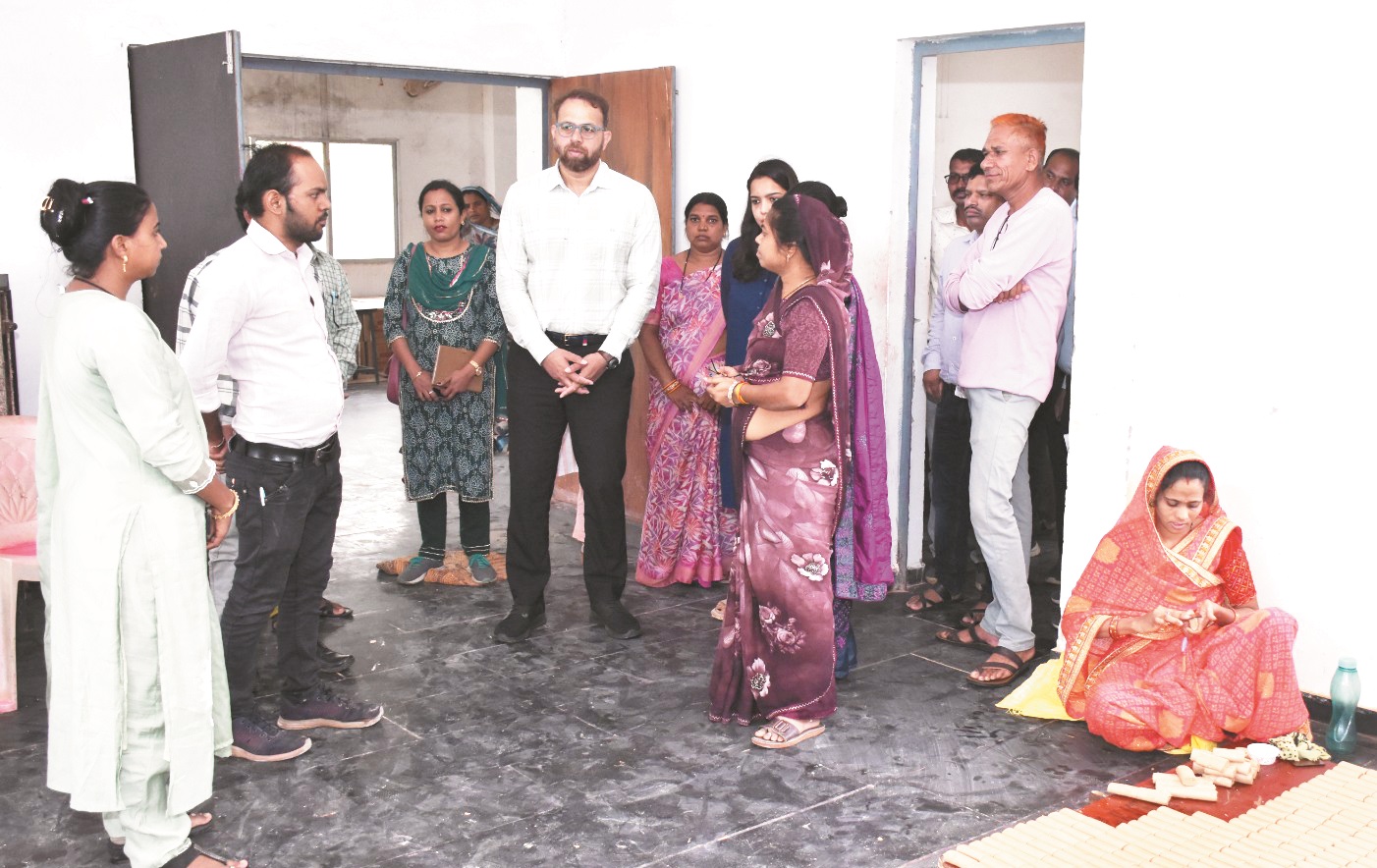 कलेक्टर ने योजनाओं के क्रियान्वयन की स्थिति का लिया जायजा कलेक्टर ने योजनाओं के क्रियान्वयन की स्थिति का लिया जायजा