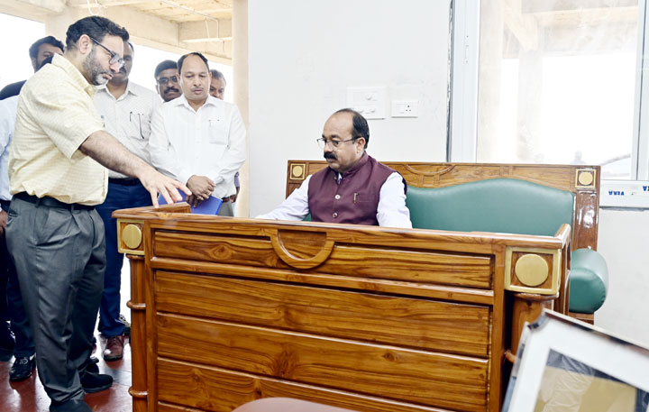 नई विधानसभा का इंटिरियर अंतिम दौर में... नई विधानसभा का इंटिरियर अंतिम दौर में...